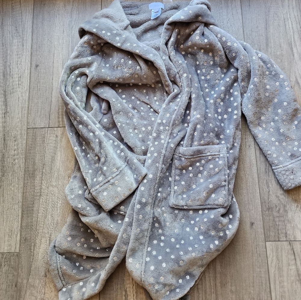 BCBGIRLS Gray Soft Metallic Polka Dot Hooded Bath Robe